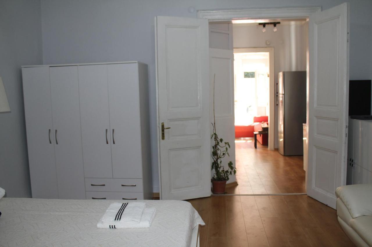 For Those Who Want To Be Close To Beyoglu Istiklal Street Lägenhet Istanbul Exteriör bild